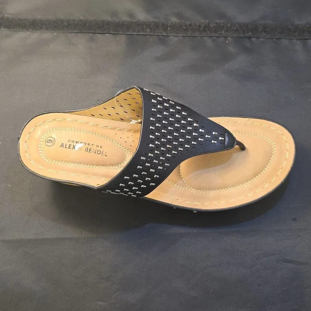 BRAND NEW COMFORT BY ALEXIX BENDEL JEWEL DESIGN THONG WEDGE WOMENS SANDAL
